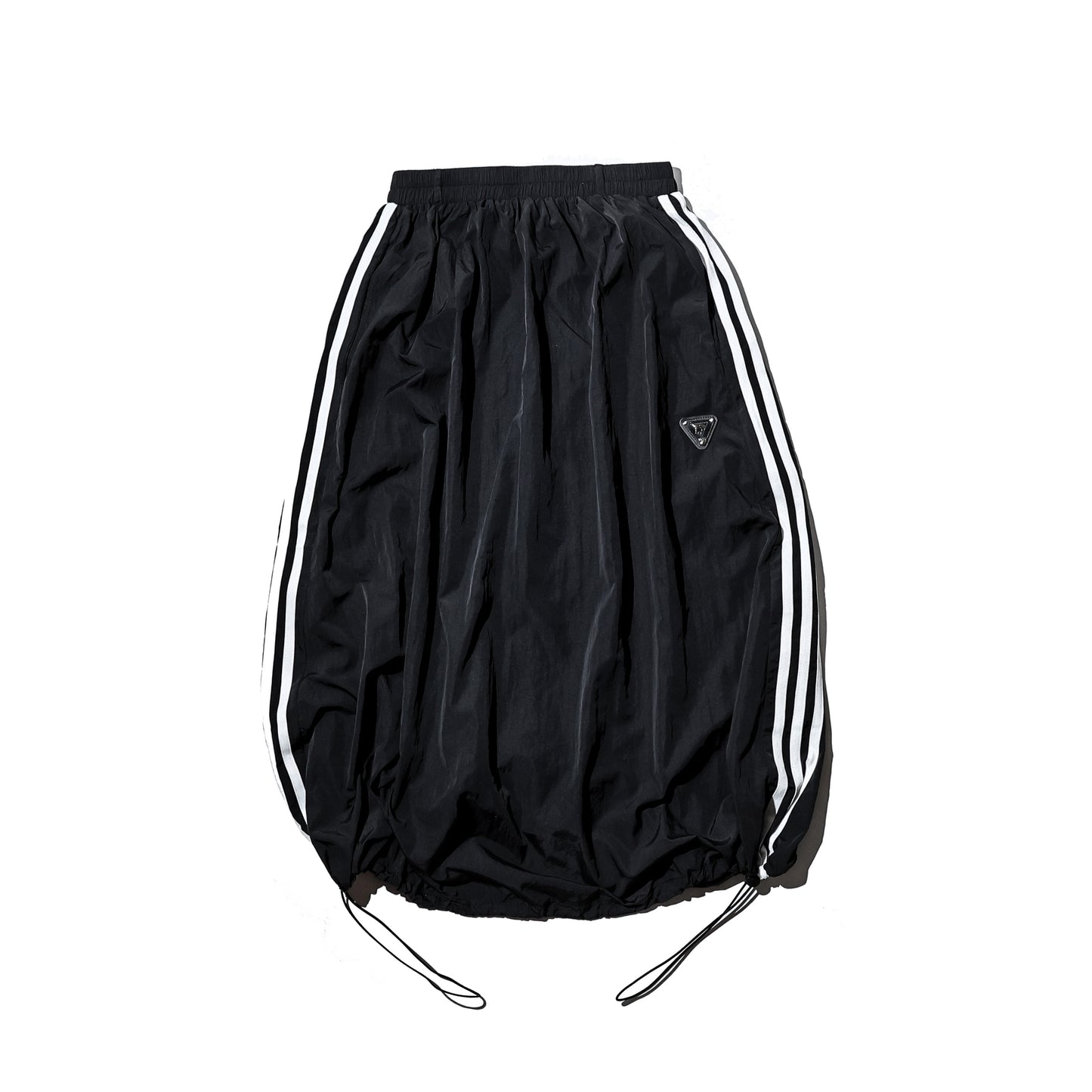 COZY Emblem Line Skirt